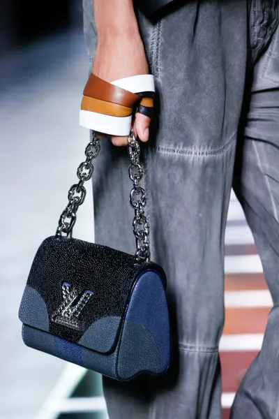 Look 33